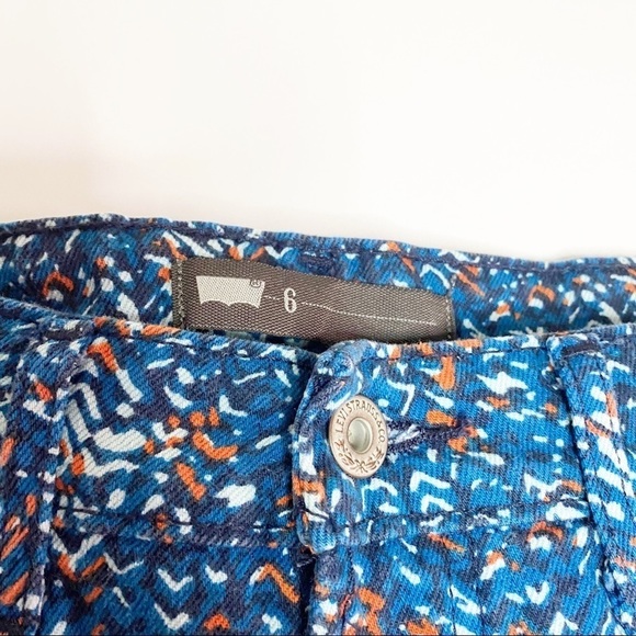 Levis Raw Edge Orange/Blue Abstract Chevron Cut Off Jean Shorts - Picture 2 of 11